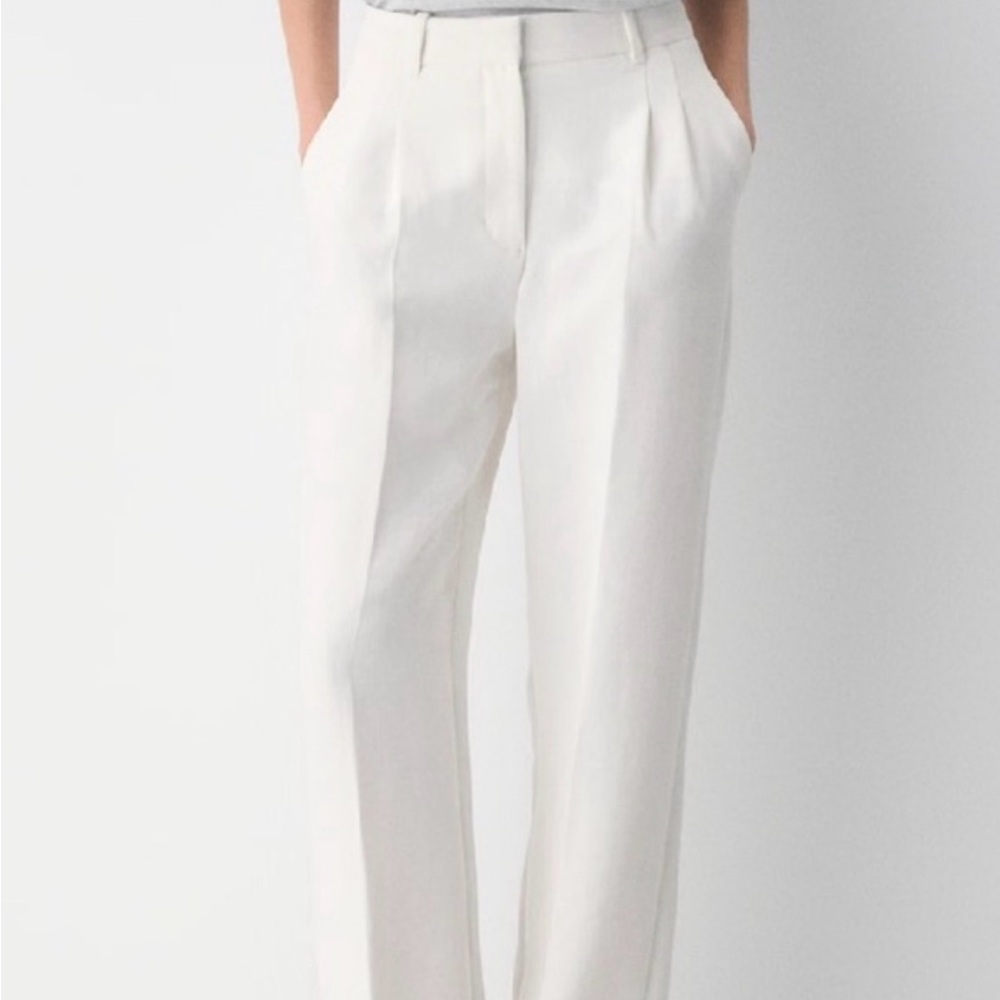 Aritzia The Effortless Pant - Crepette - Light Birch - 00